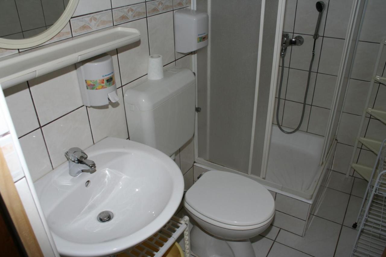 Apartments By The Sea Podgora, Makarska - 2615 外观 照片