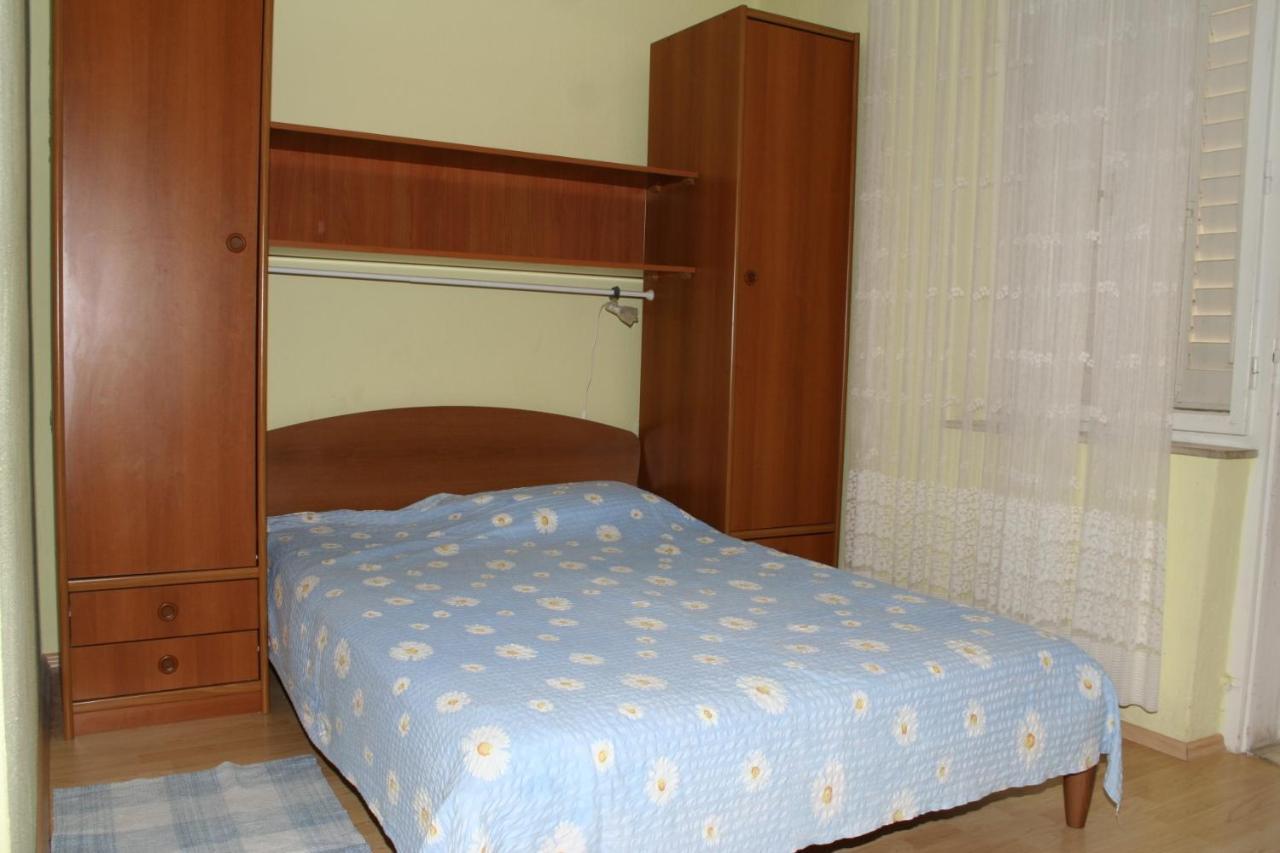 Apartments By The Sea Podgora, Makarska - 2615 外观 照片