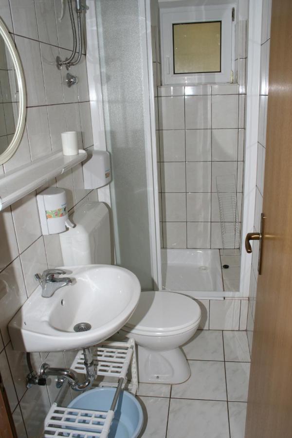 Apartments By The Sea Podgora, Makarska - 2615 外观 照片